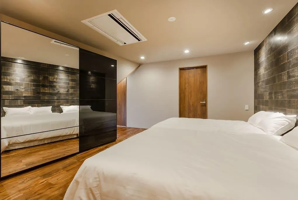 The Home Kyoto Apartment